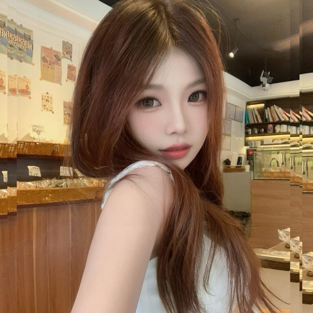 小熊日奈.
