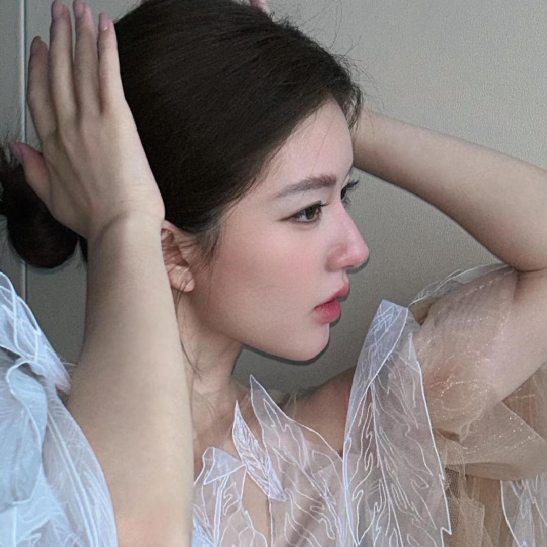 笨蛋美女