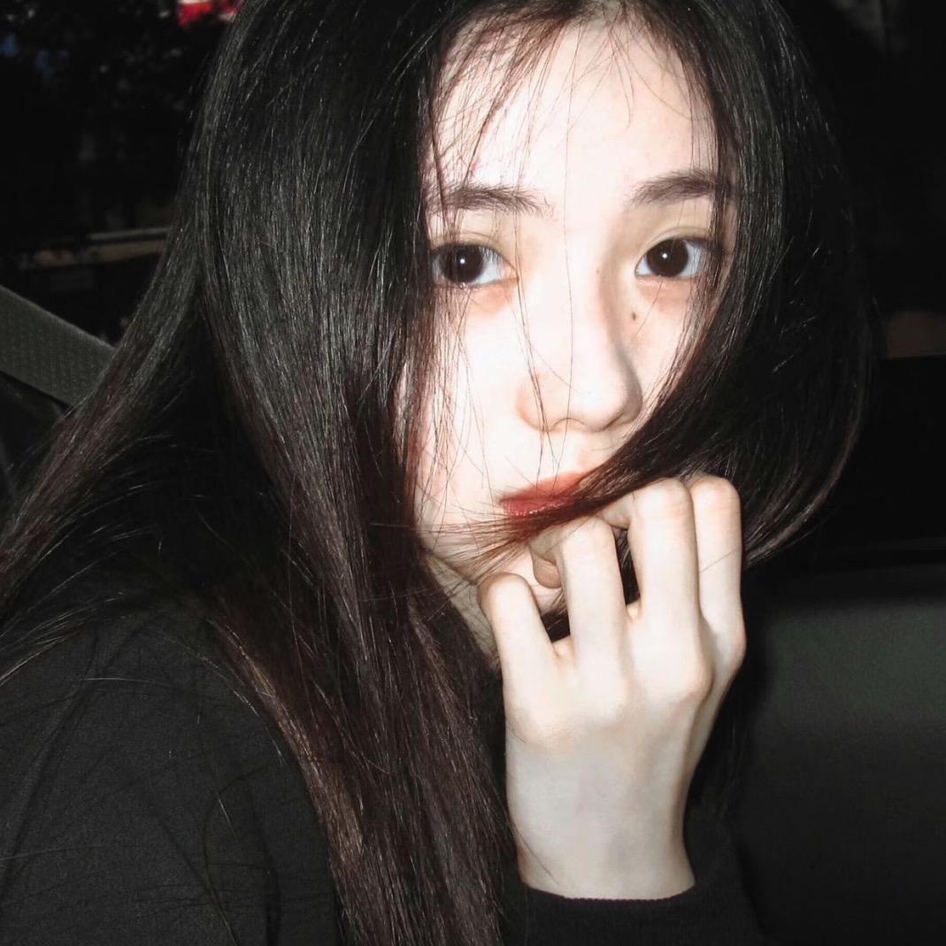 莉莉哦^