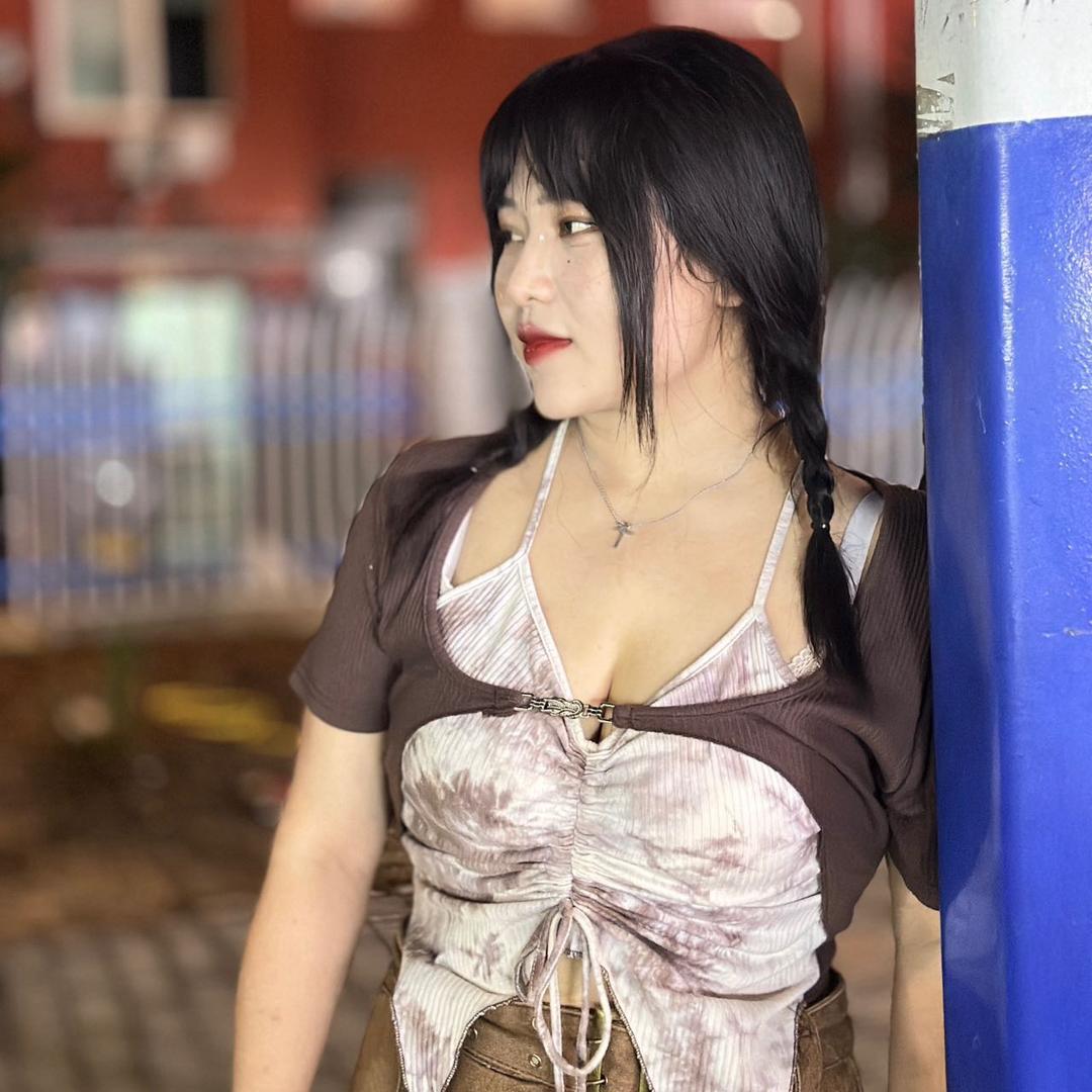双辫 girl
