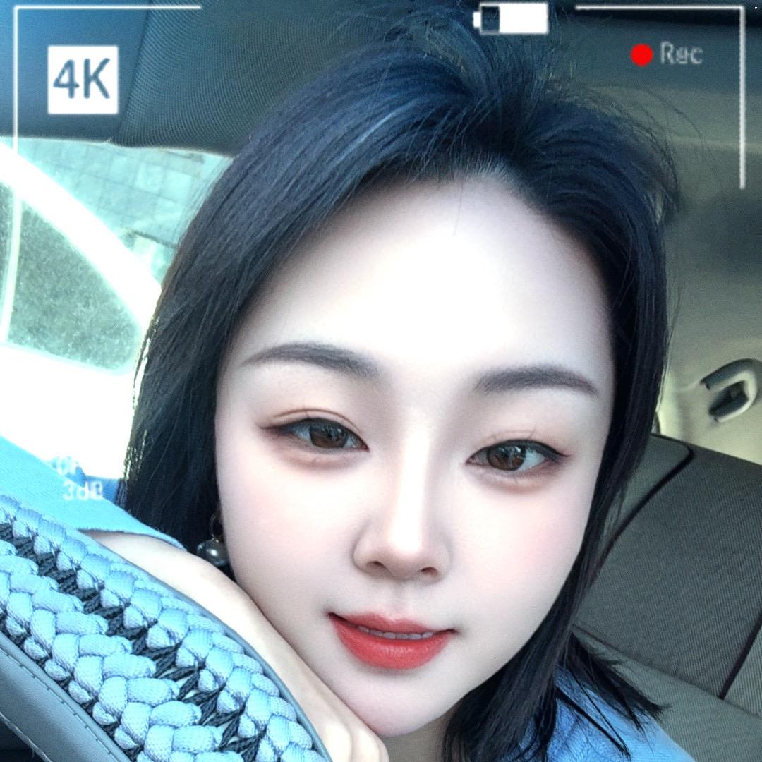 妮娜（19：00-21：00）