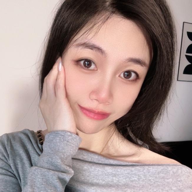 英英子的抖音圈