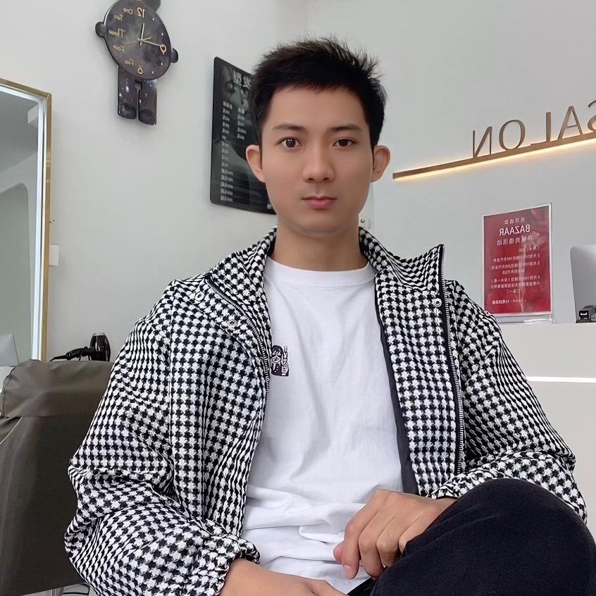 @芭莎托尼焕