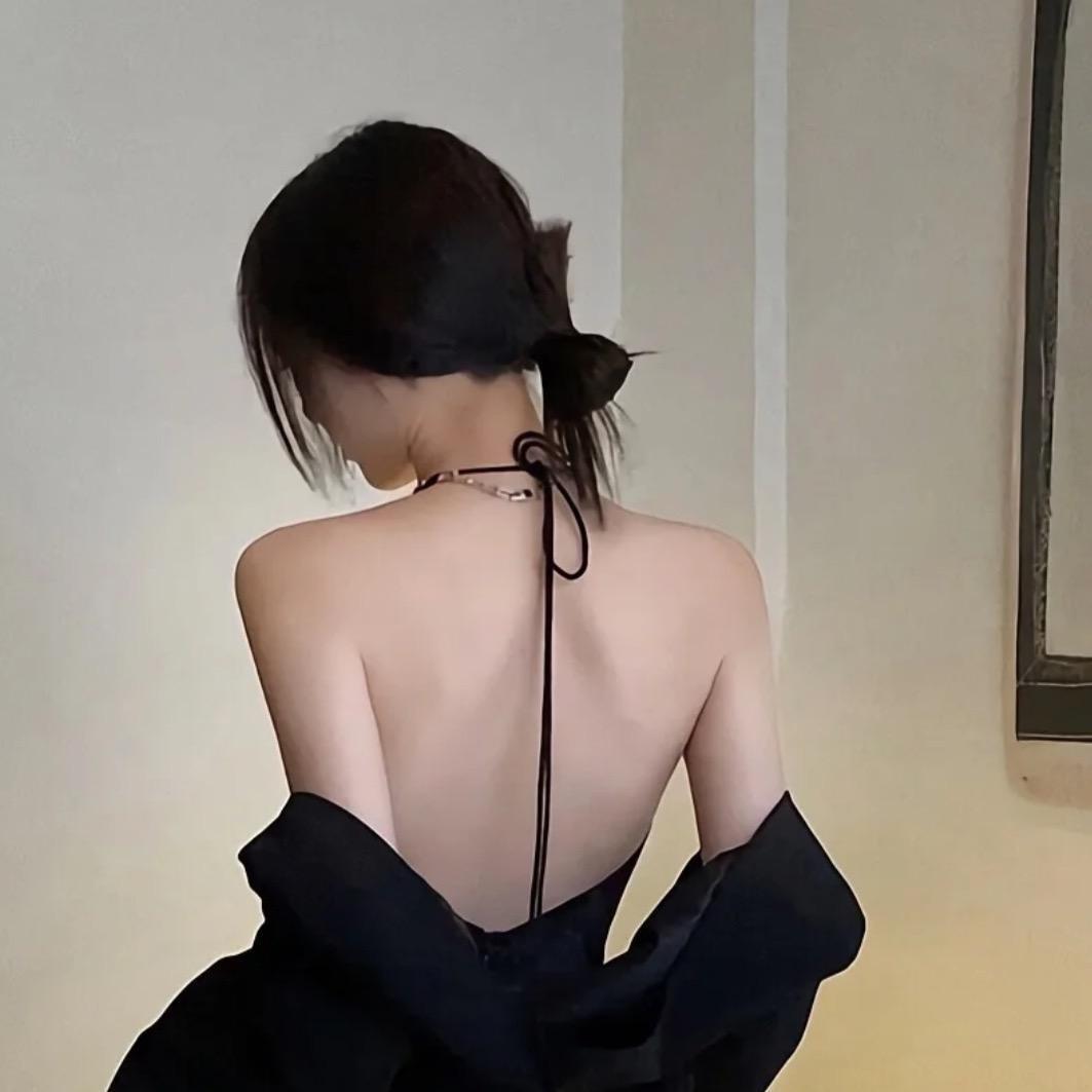 贤……