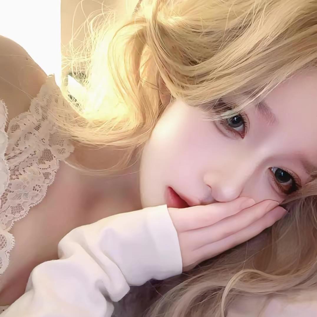 小美美美🎀
