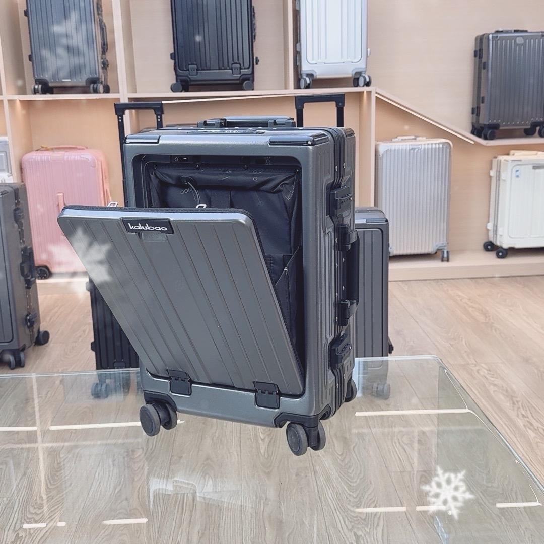 卡路宝高定行李箱