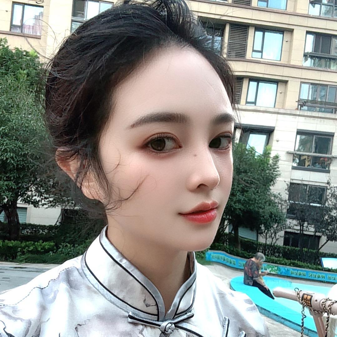 洛伊💫