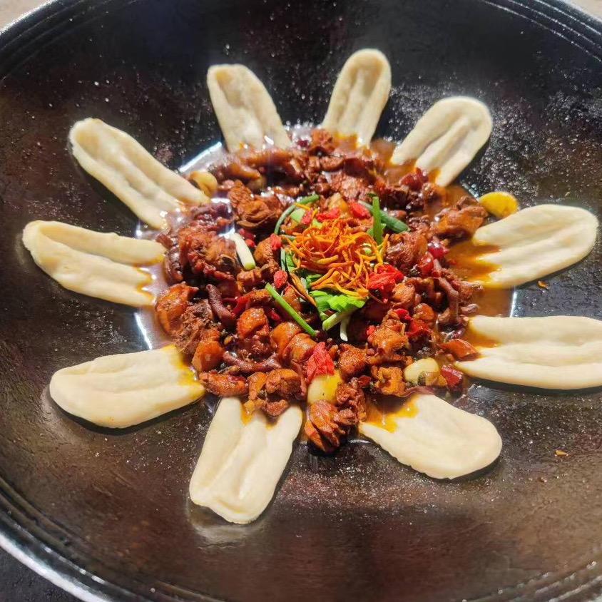 皖北地锅鸡（小公鸡拌面）