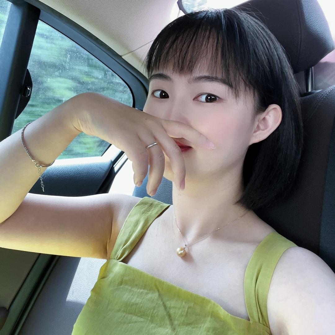 青梅小姐