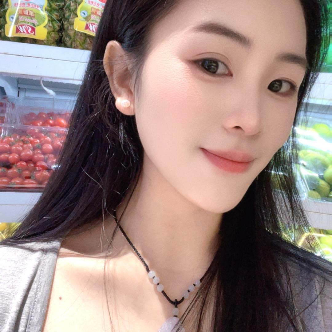卖水果的小姐姐
