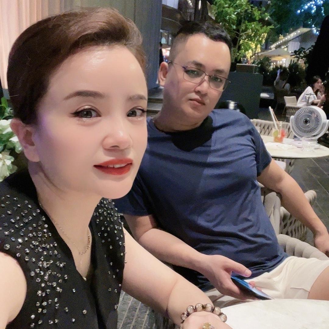 唯伊公馆厂长家乐乐