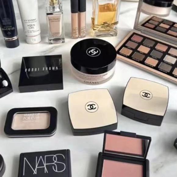 海口秀英墨动百货店