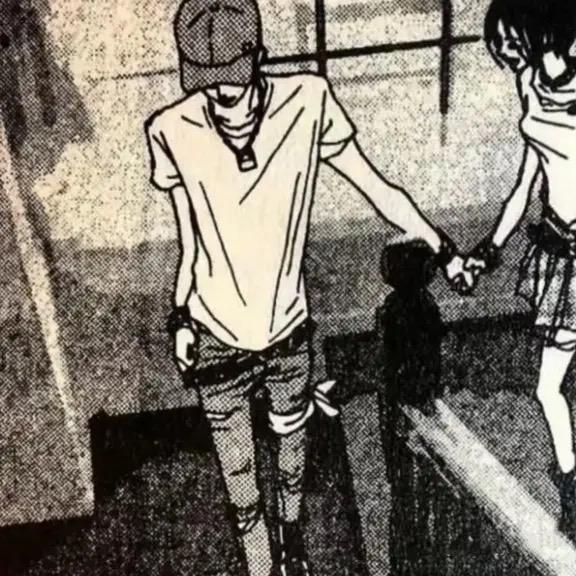 三三不戴帽子🚫🧢