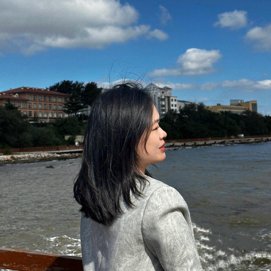 👑陪伴左💓右