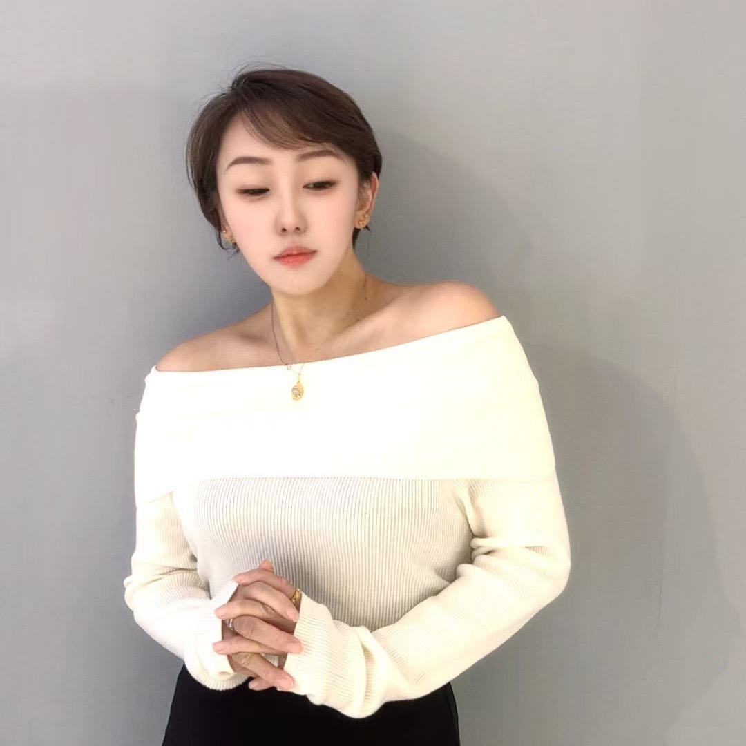 小魔女🧙‍♀️