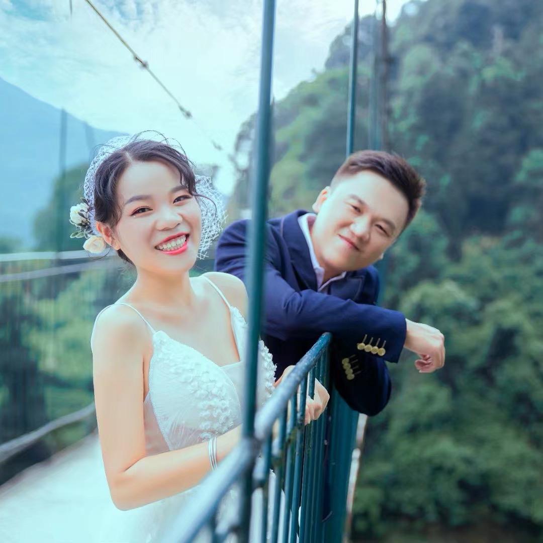 秀😘姐240933556