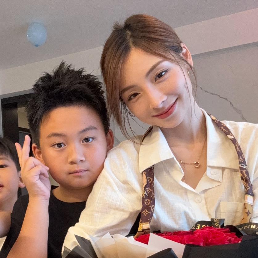 欣子和肥仔