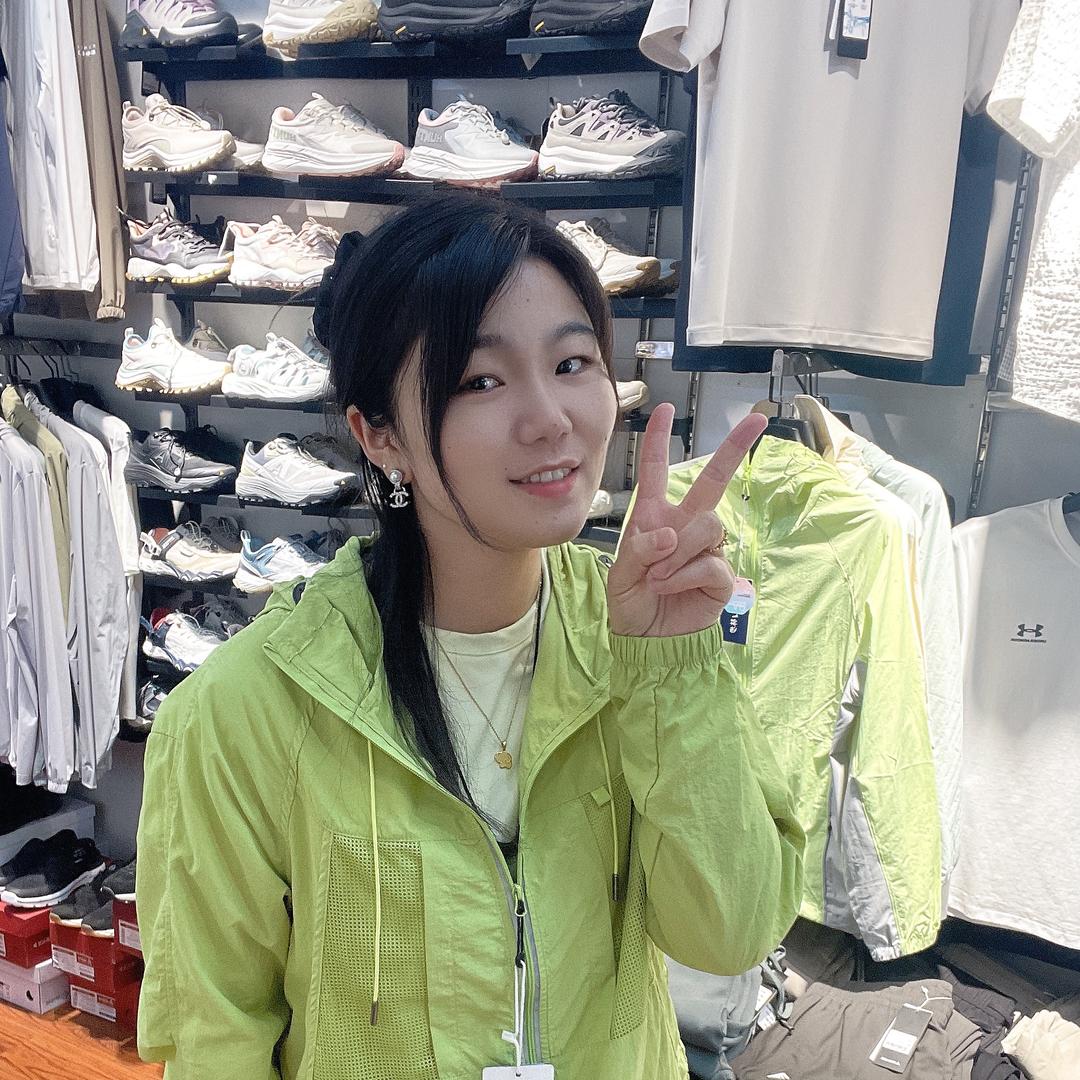 任婷婷外贸服装