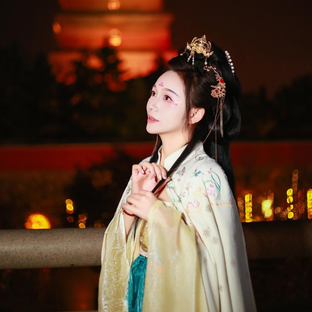 思奇老板娘1