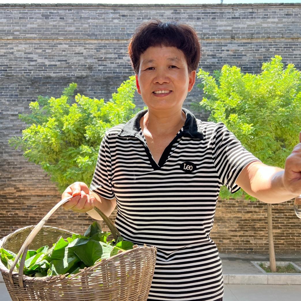 老潘女士