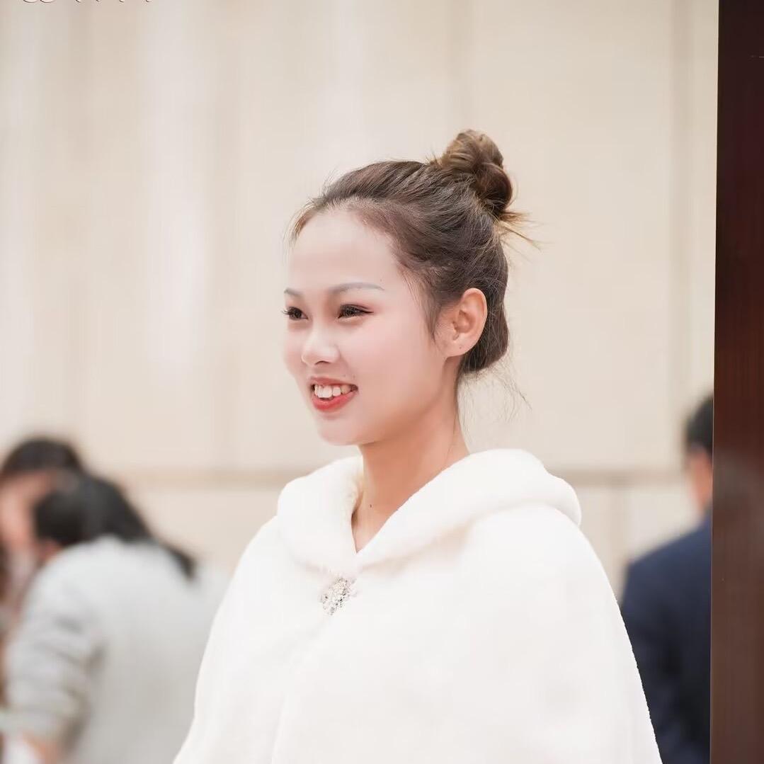 （MC-Lily）是刘星吖🎤
