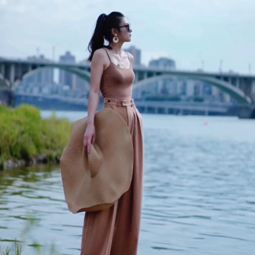 女 王