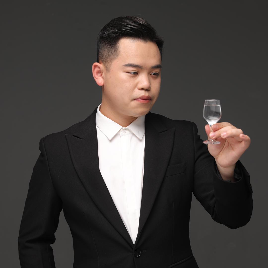 阳关酒厂-骆凯