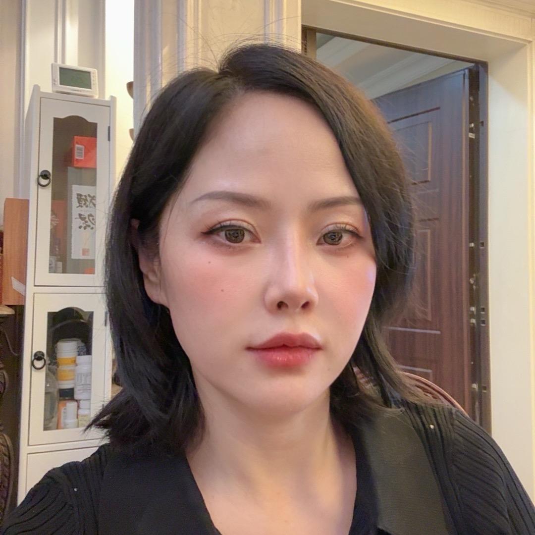 火吧老板娘