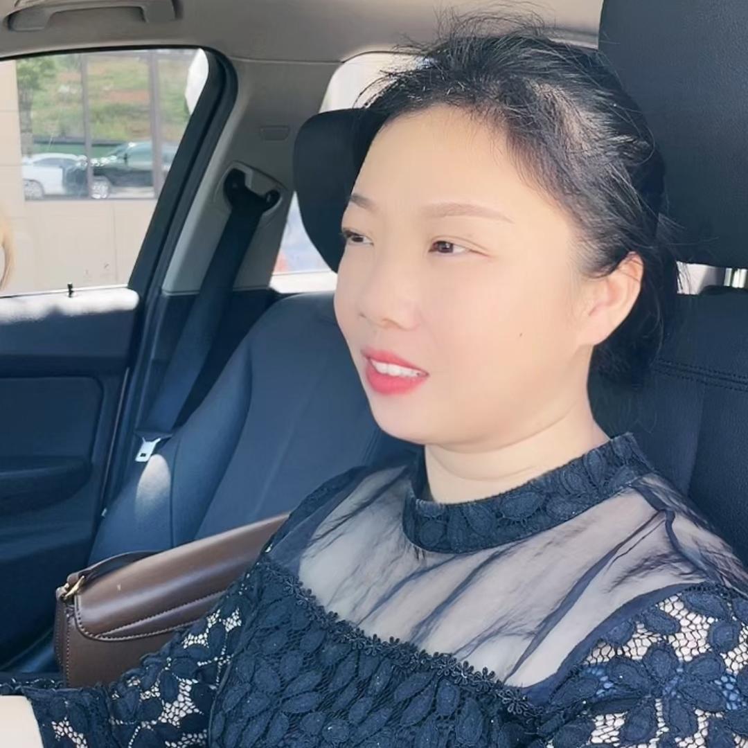 萍姐（鞋厂老板娘）
