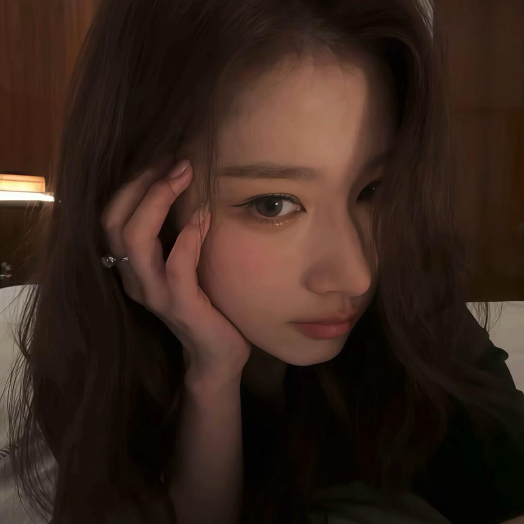 连告别都要两手插兜的女人