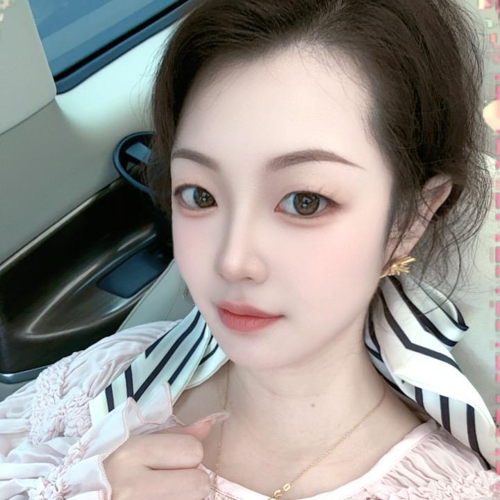 伍月Ai