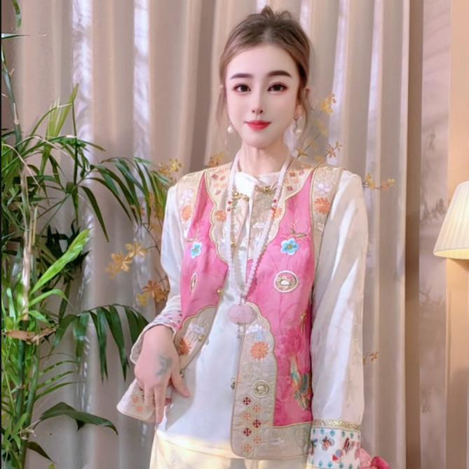 月缘阁精品女装
