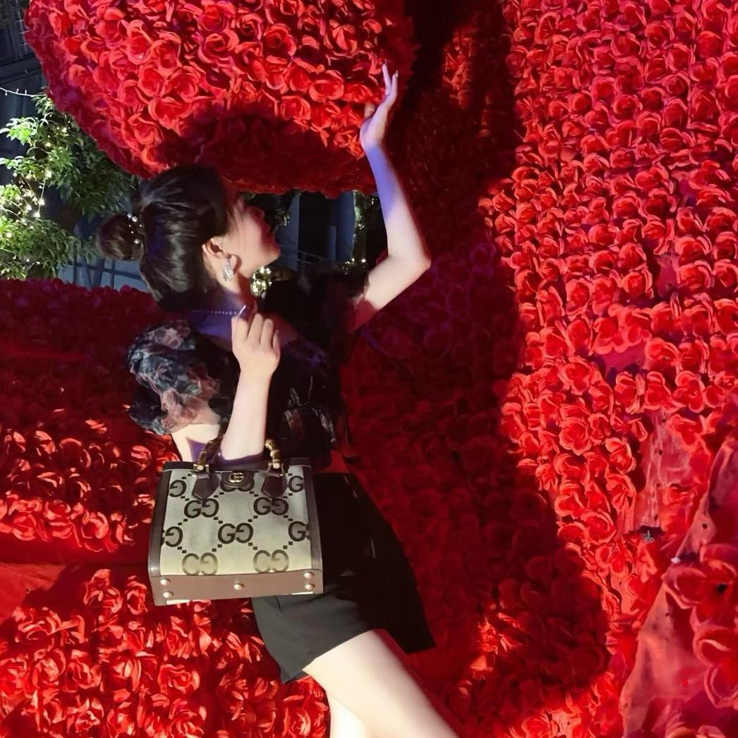 蓉宝儿