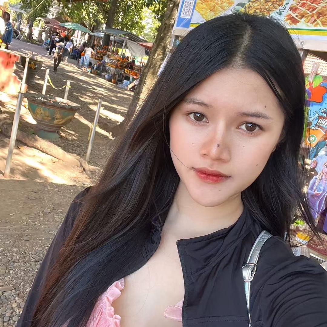 远稼中国的小女孩🇱🇦