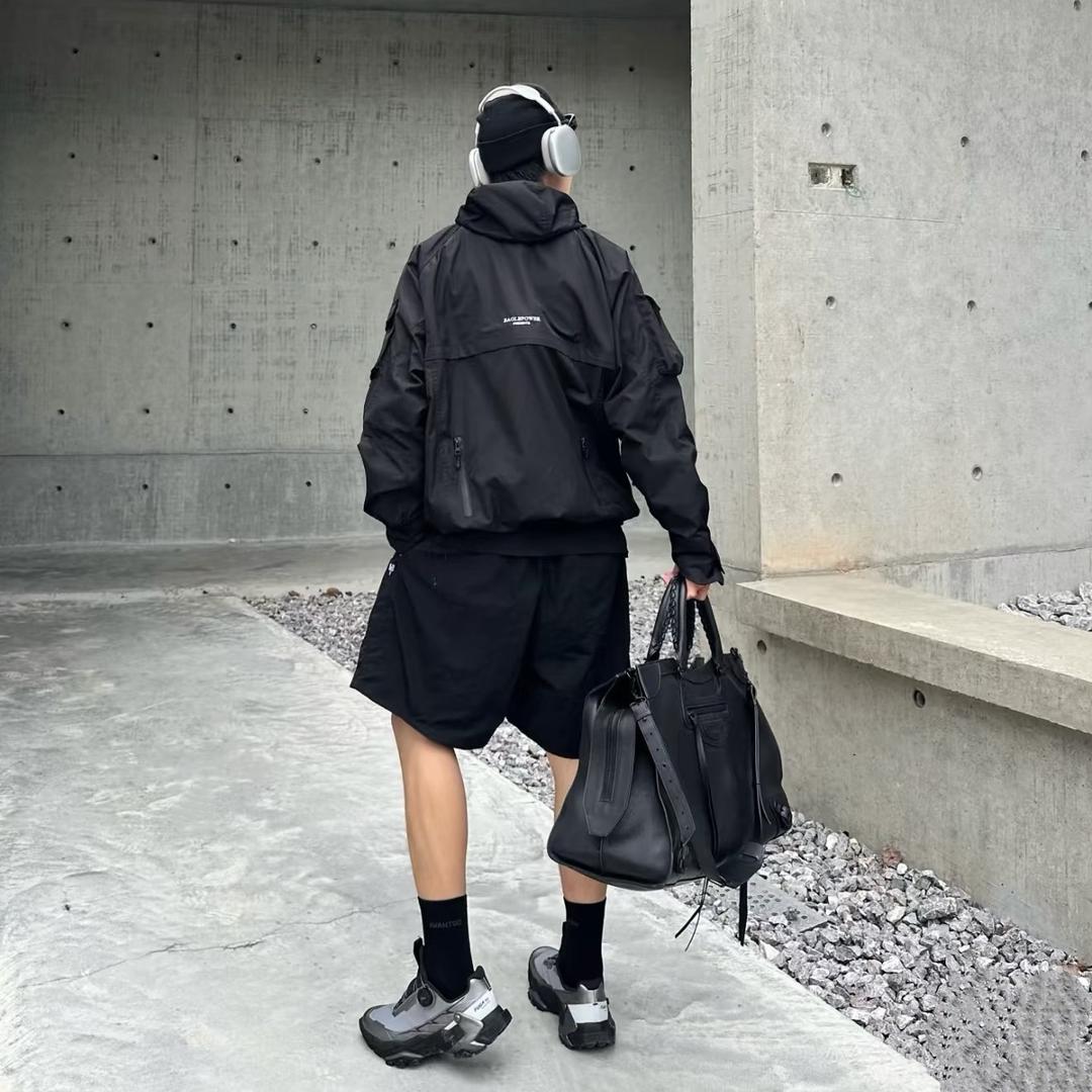 奥特莱斯八号仓