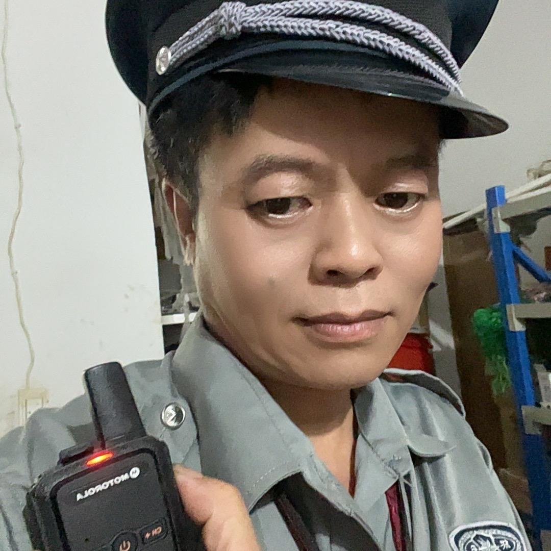 陈保长，