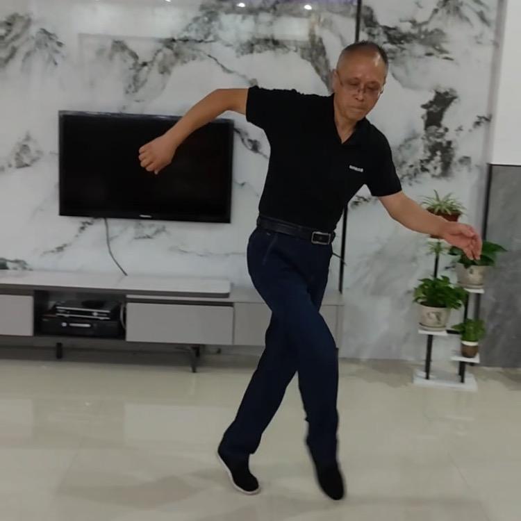 老章•霹雳舞