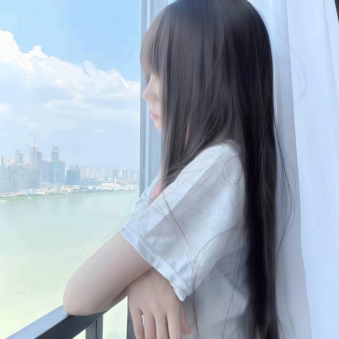 凝重.