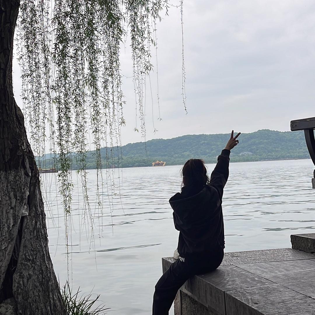 ™️ 晴天娃娃      🪳