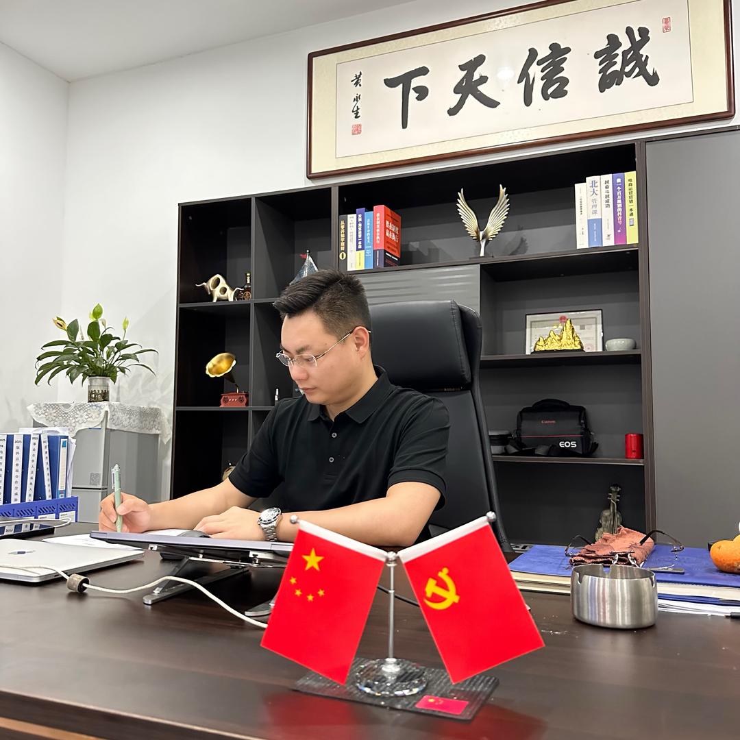磊哥的小助理