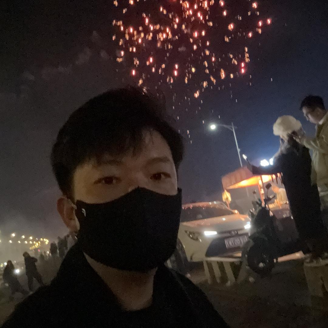 莫尔