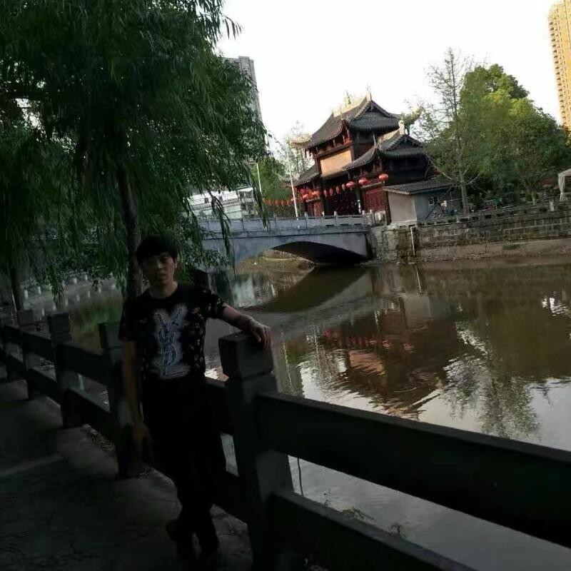 美好的回意，伤感情歌。