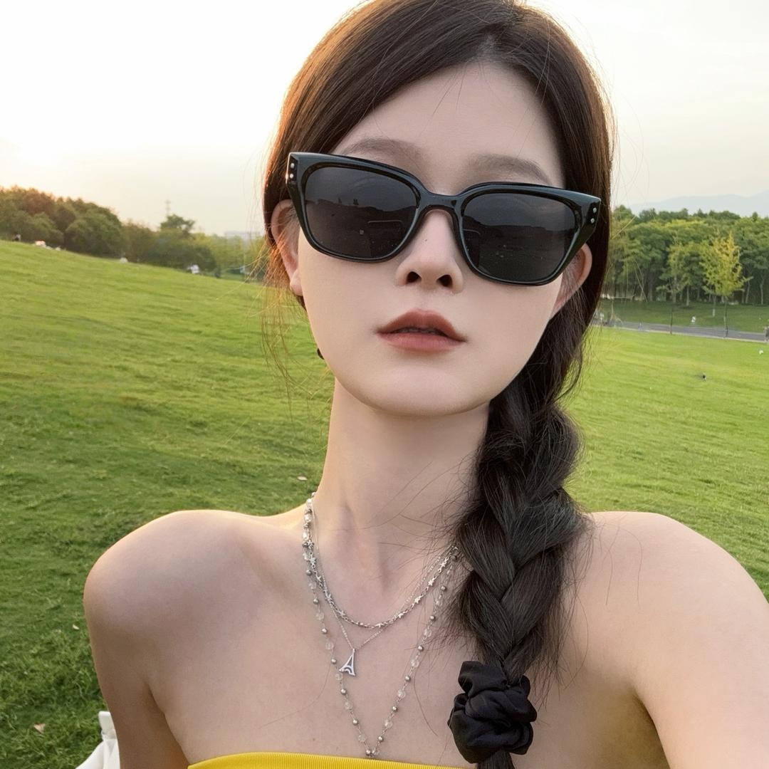 小杨睡不着