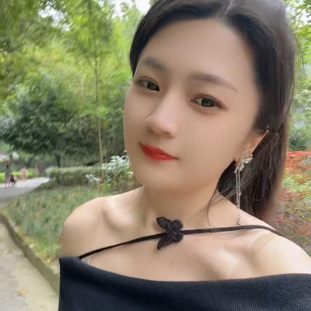 爱笑的杨杨