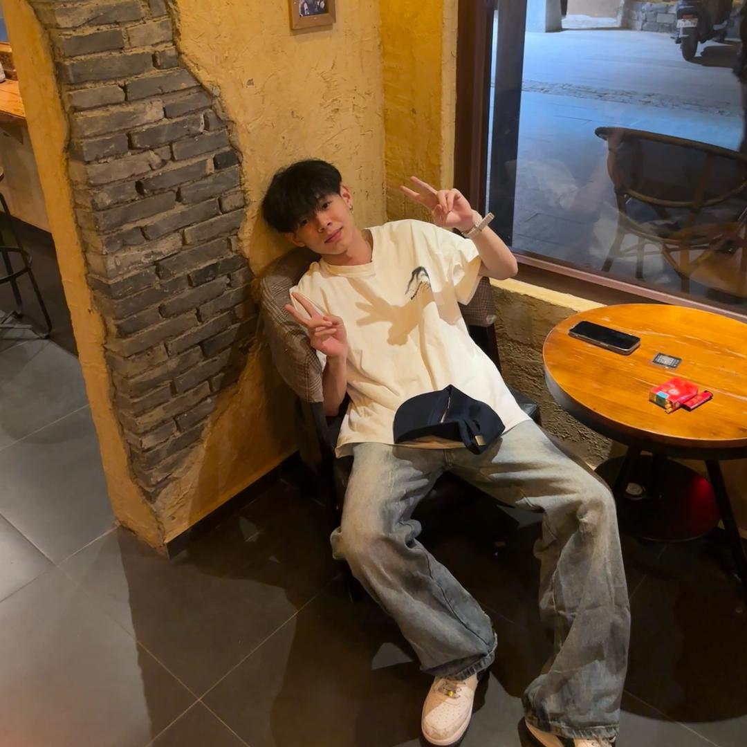 阳.