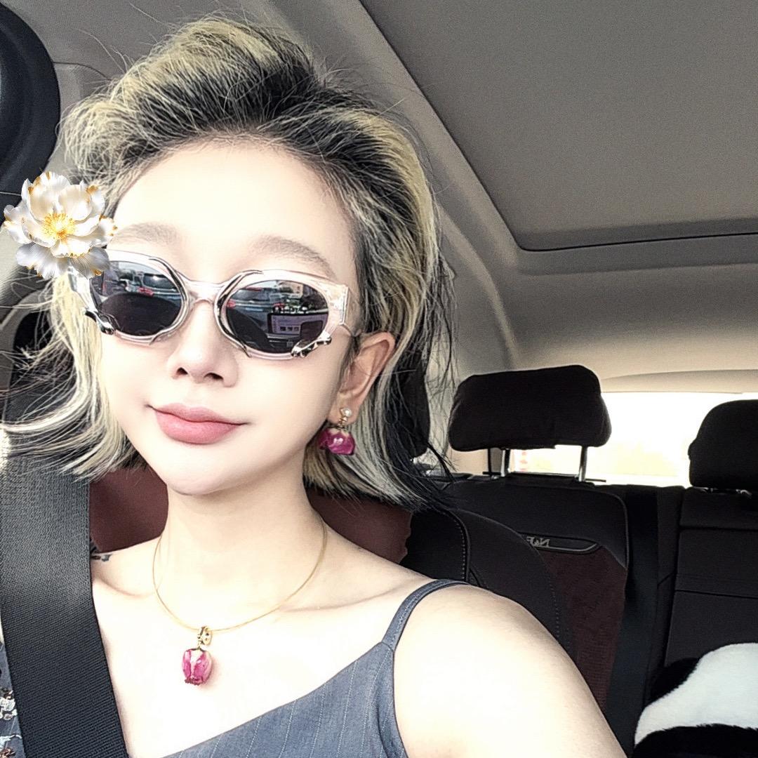 懂自己—明天见女装