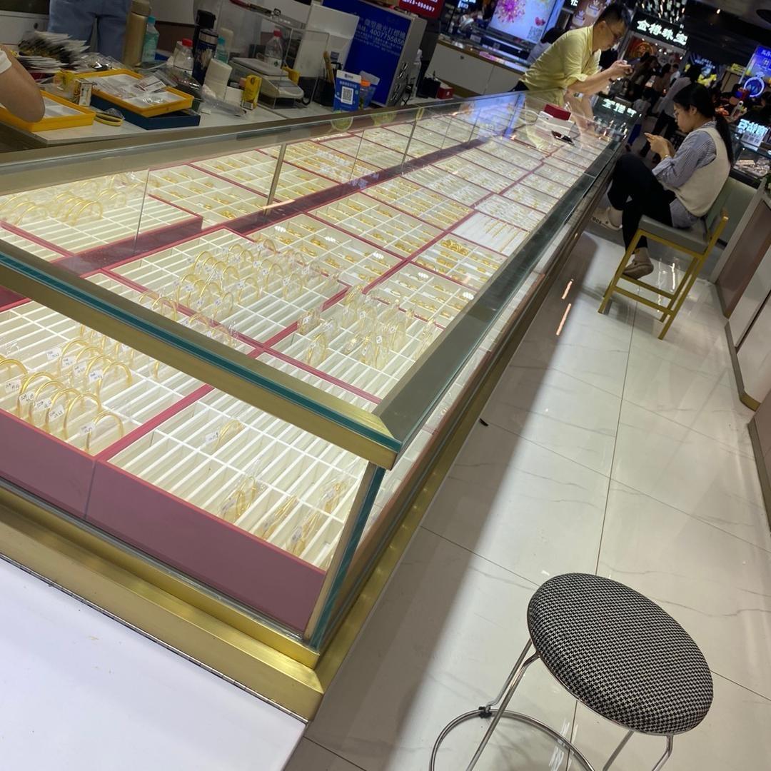金鳞珠宝店 铂金实体店