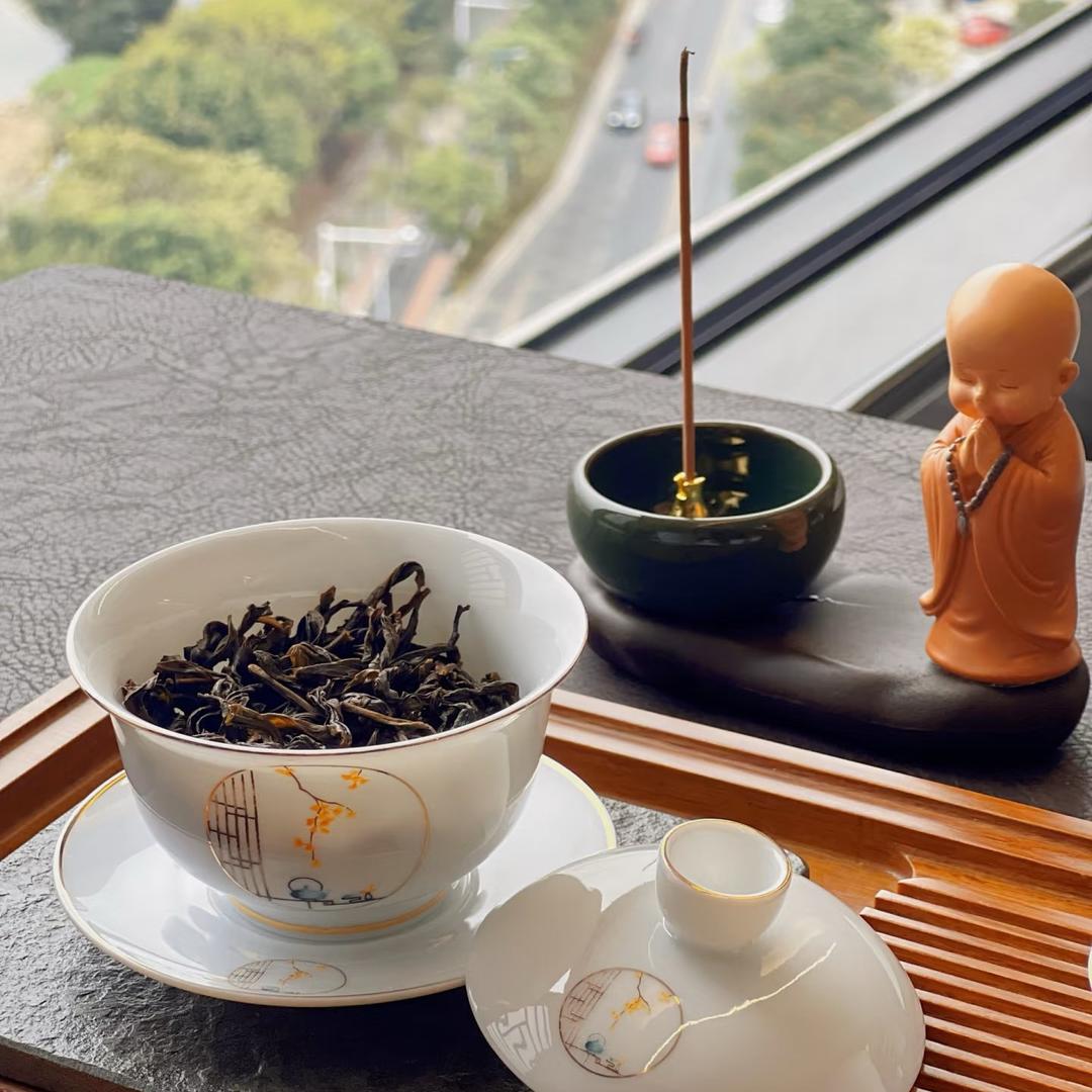 王老师爱喝茶