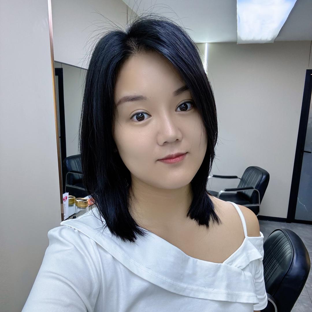 是薇颖呀