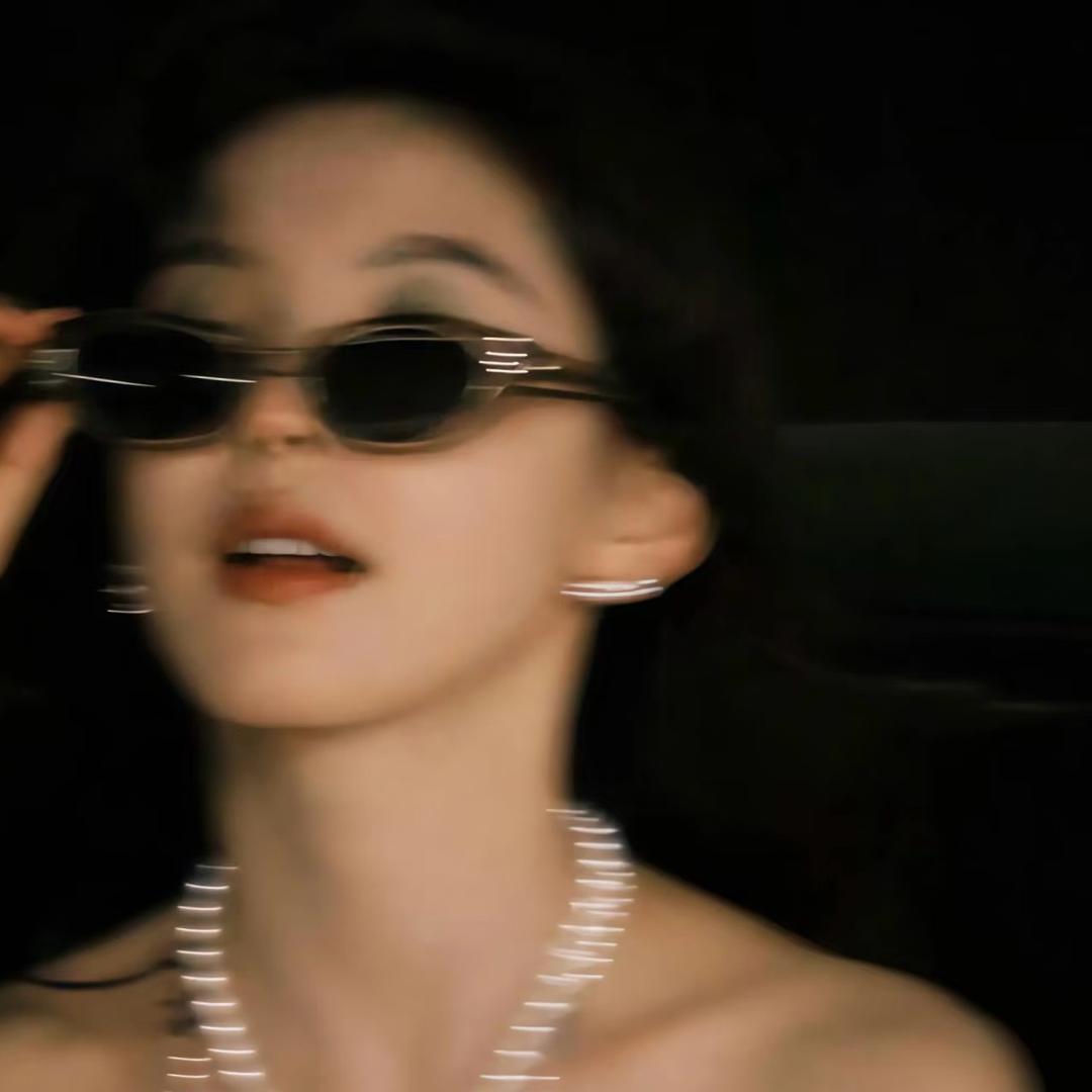 只是贪恋窗外好风景